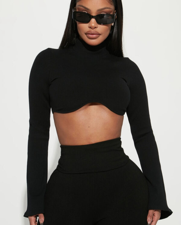 Long Sleeve Cropped Top