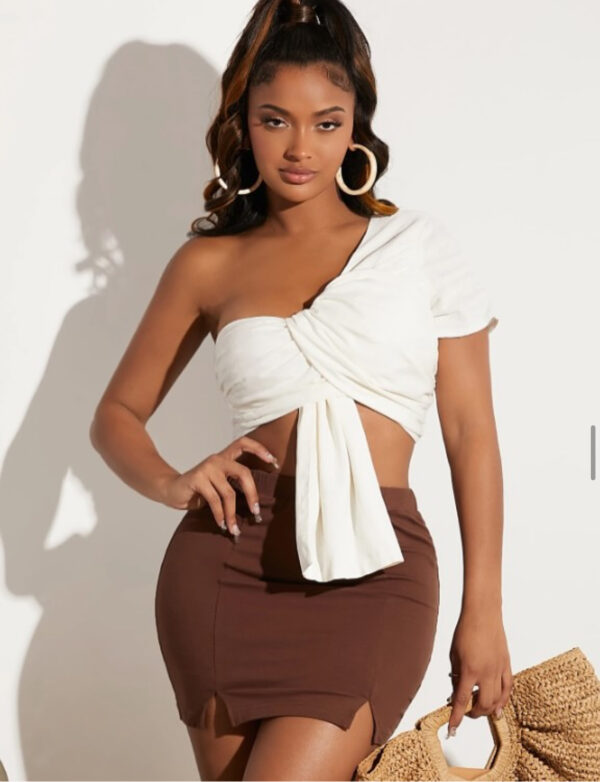 Twist Front Cropped Top