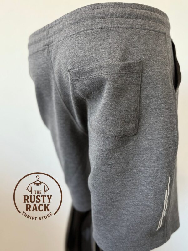 KENNETH COLE ACTIVE WEAR SHORTS - Image 2