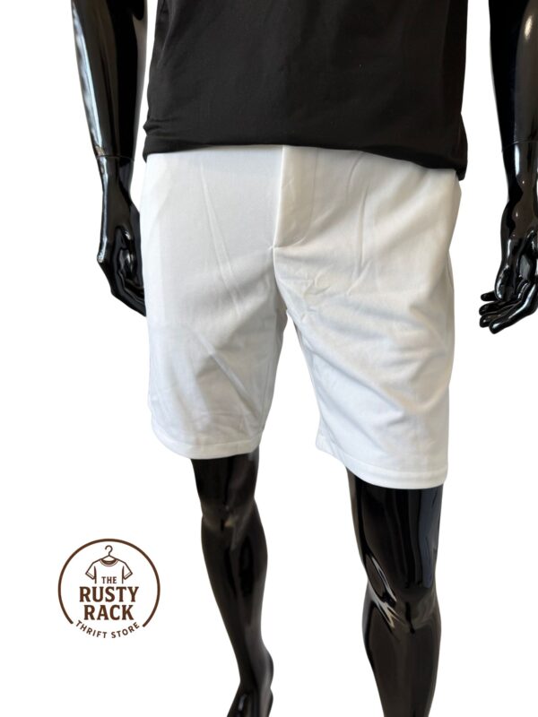 Manfinity White Shorts - Image 5